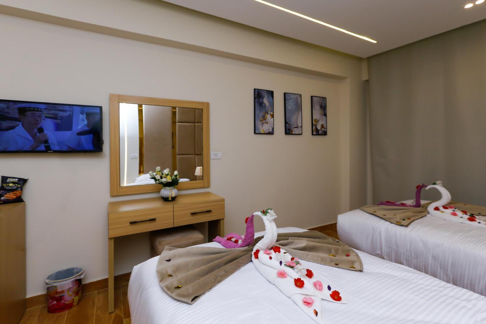 Rizk Pyramids View Hotel Kafret el-Gabal المظهر الخارجي الصورة
