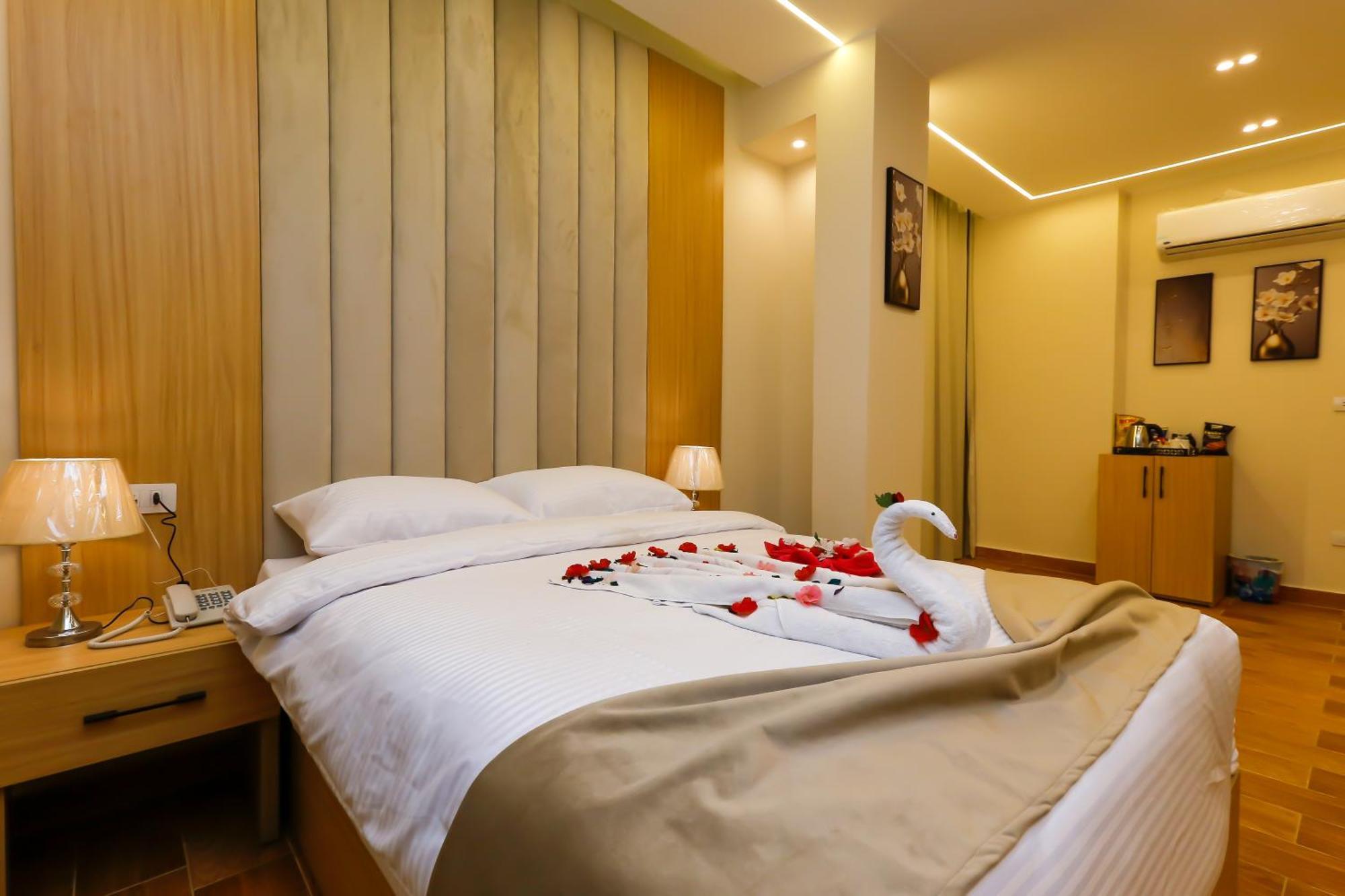 Rizk Pyramids View Hotel Kafret el-Gabal المظهر الخارجي الصورة