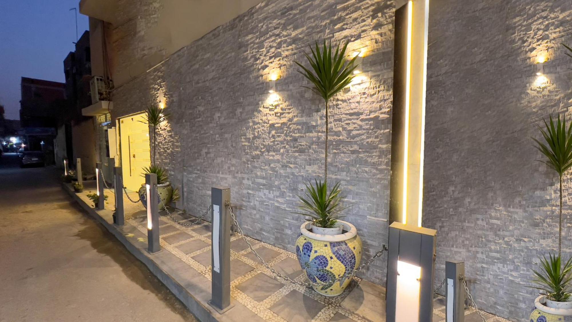 Rizk Pyramids View Hotel Kafret el-Gabal المظهر الخارجي الصورة